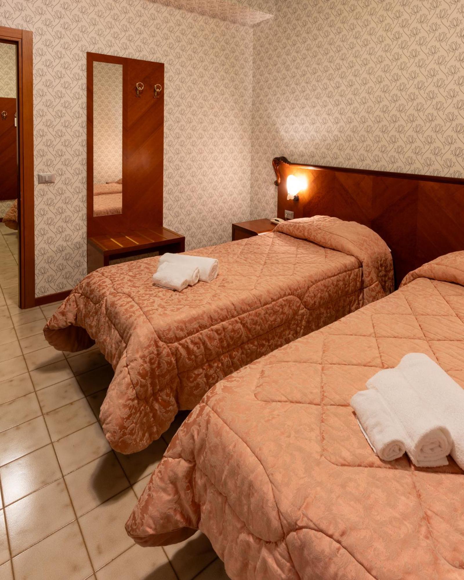 Hotel Terme Sarnano Esterno foto