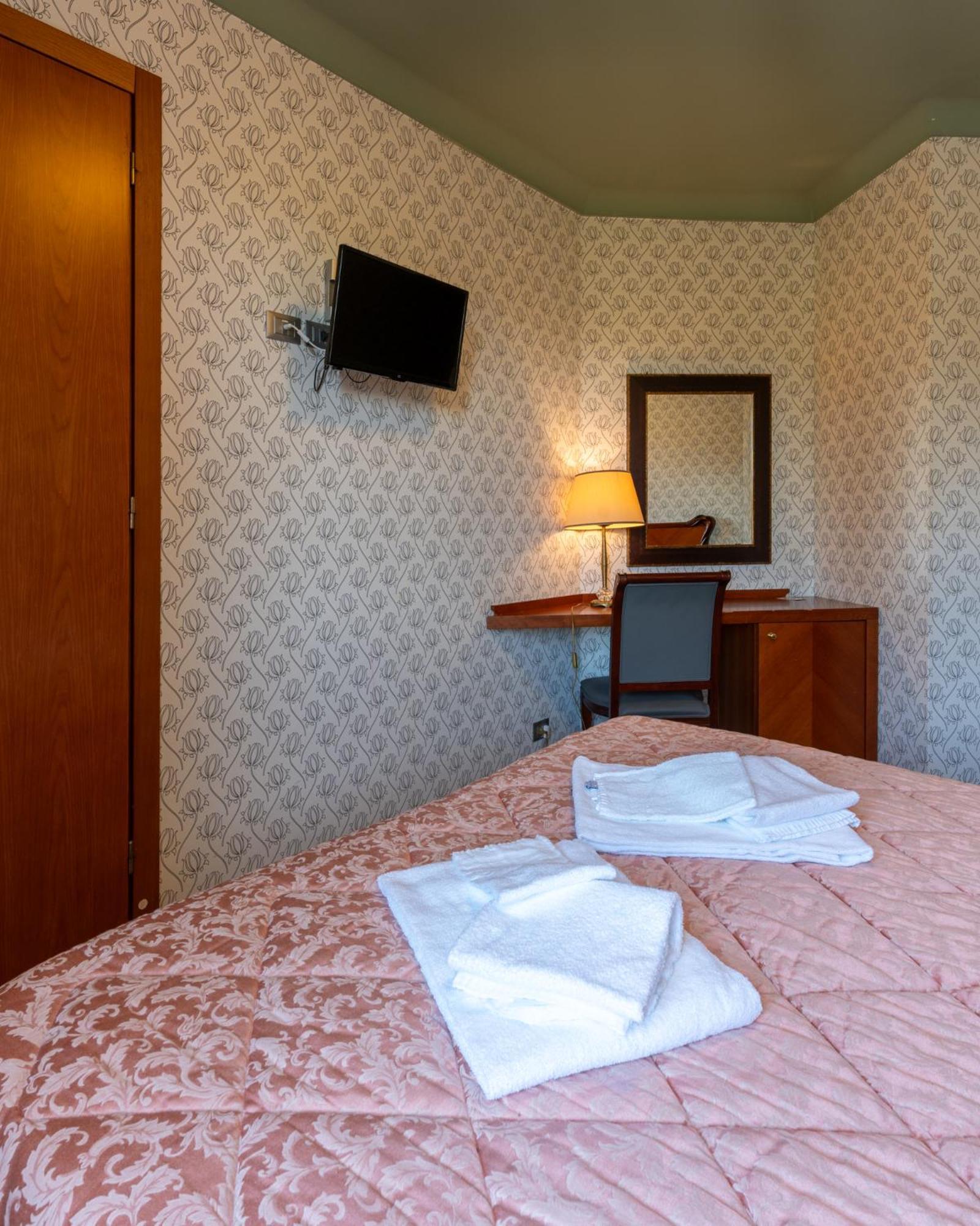 Hotel Terme Sarnano Esterno foto